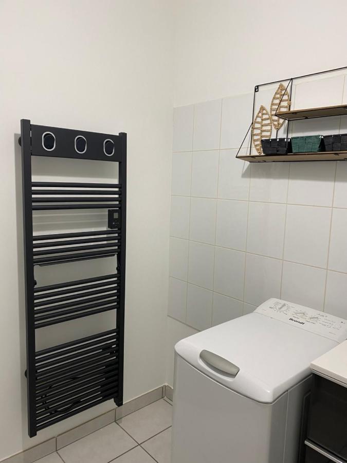 Parking Prive Gratuit, Balcon, 2 Chambres Clermont-Ferrand Exterior foto