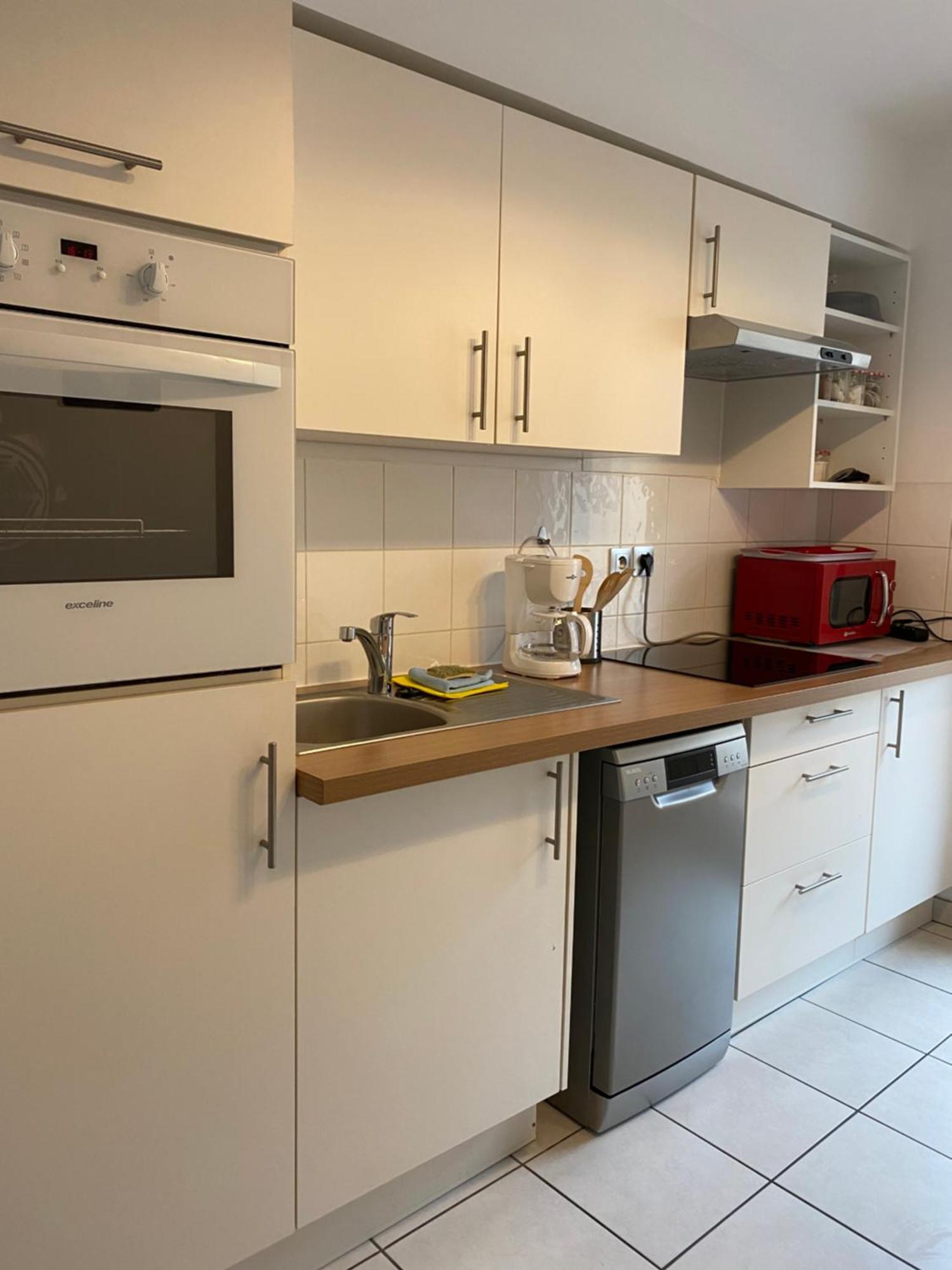 Parking Prive Gratuit, Balcon, 2 Chambres Clermont-Ferrand Exterior foto